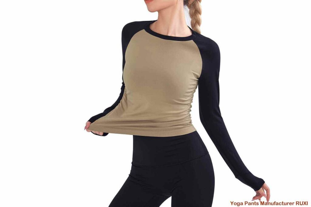 разкроени панталони за тренировка